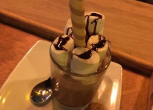 CHOCOLATE CON MASMELOS